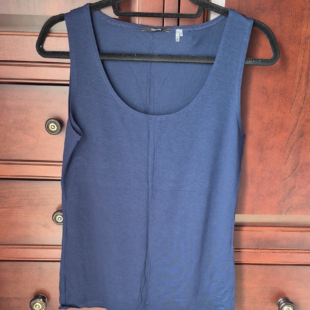 TAHARI - Women's Navy Blue Sleeveless Top, Size: Petites Small. Never Worn.